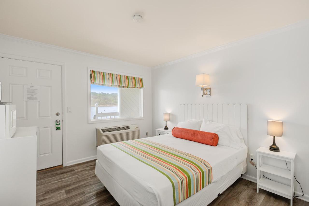 Beachwalk At Sea Bright Room photo